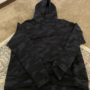 Lululemon Scuba Hoodie black camo 12